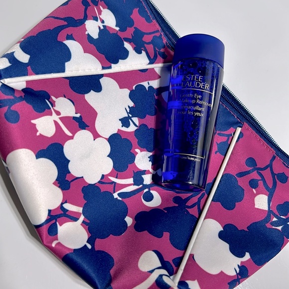 Estee Lauder make up bag with 1.7 ounce liquid eye make up remover - Picture 1 of 6